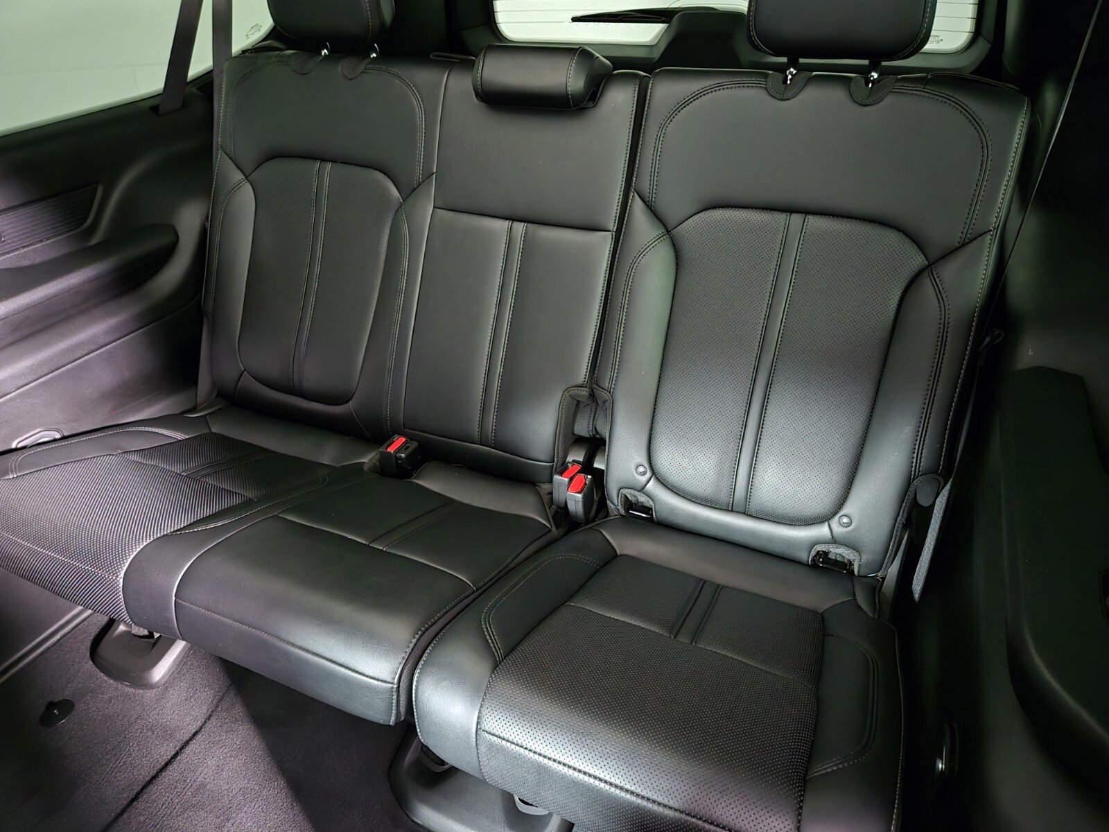 Used 2024 Jeep Wagoneer L Series III w/ Premium Group I image 14