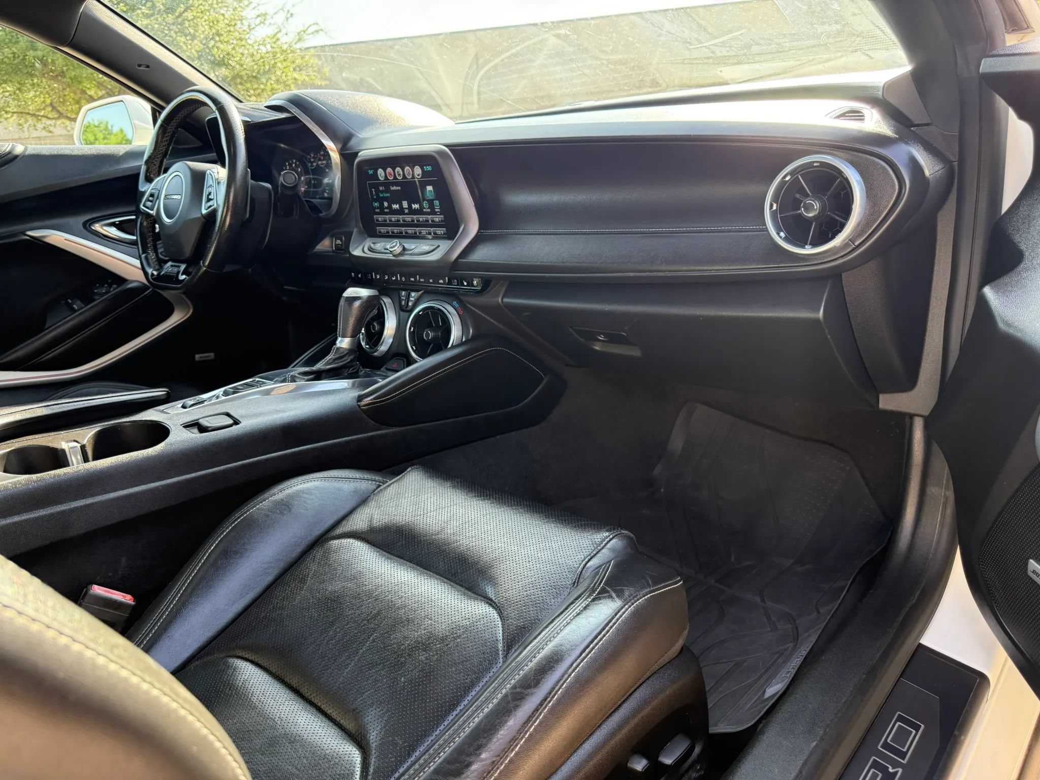 Used 2017 Chevrolet Camaro SS RWD image 13