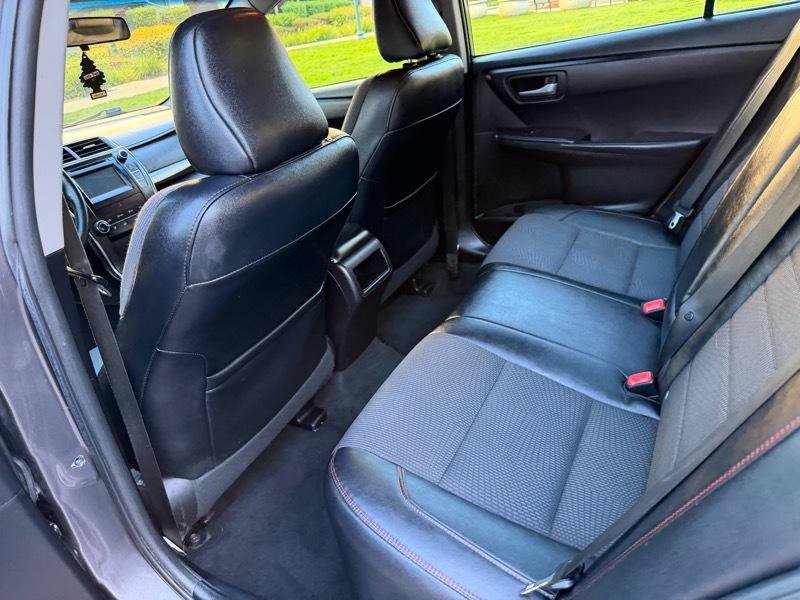 Used 2016 Toyota Camry SE FWD image 81