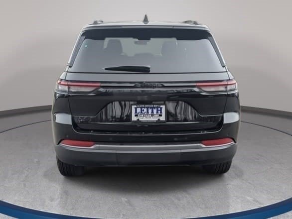 New 2026 Jeep Grand Cherokee Altitude AWD/4WD image 6
