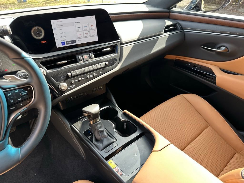 Used 2024 Lexus ES 350 w/ Premium Package image 20