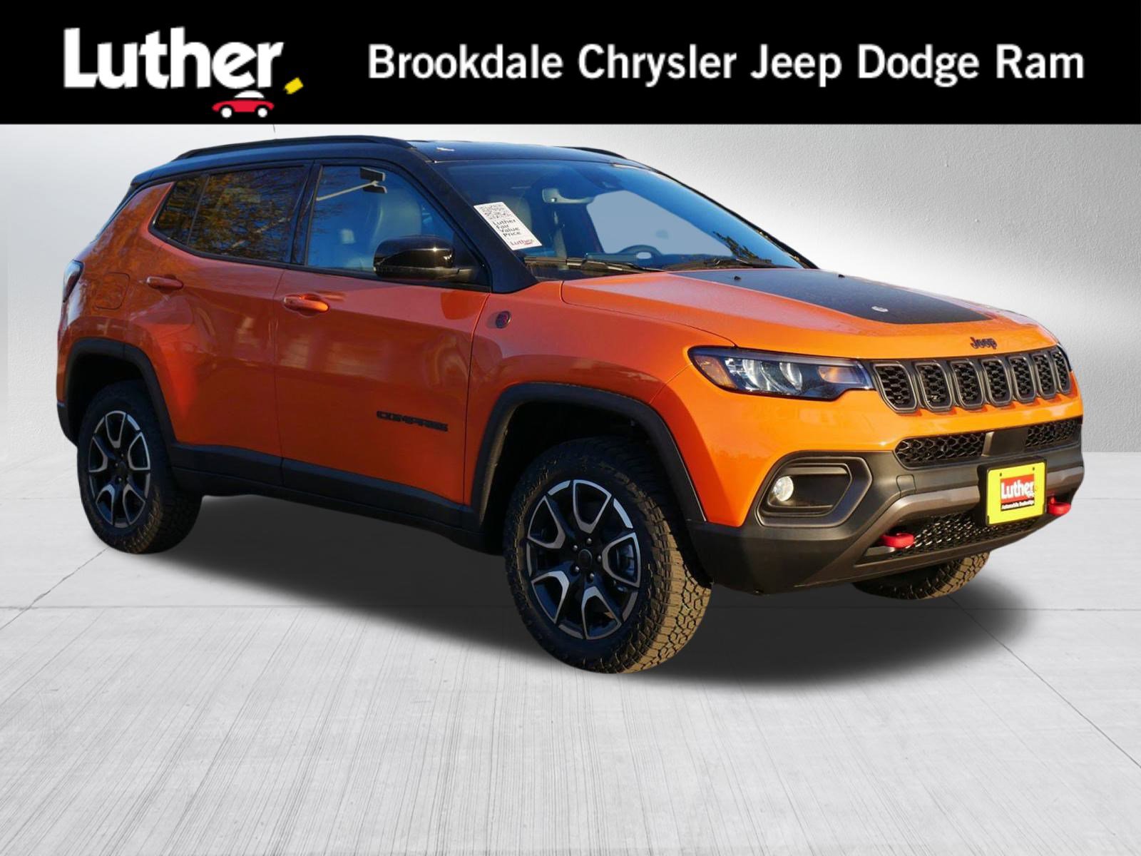 New 2026 Jeep Compass Trailhawk w/ Trailer Tow Group