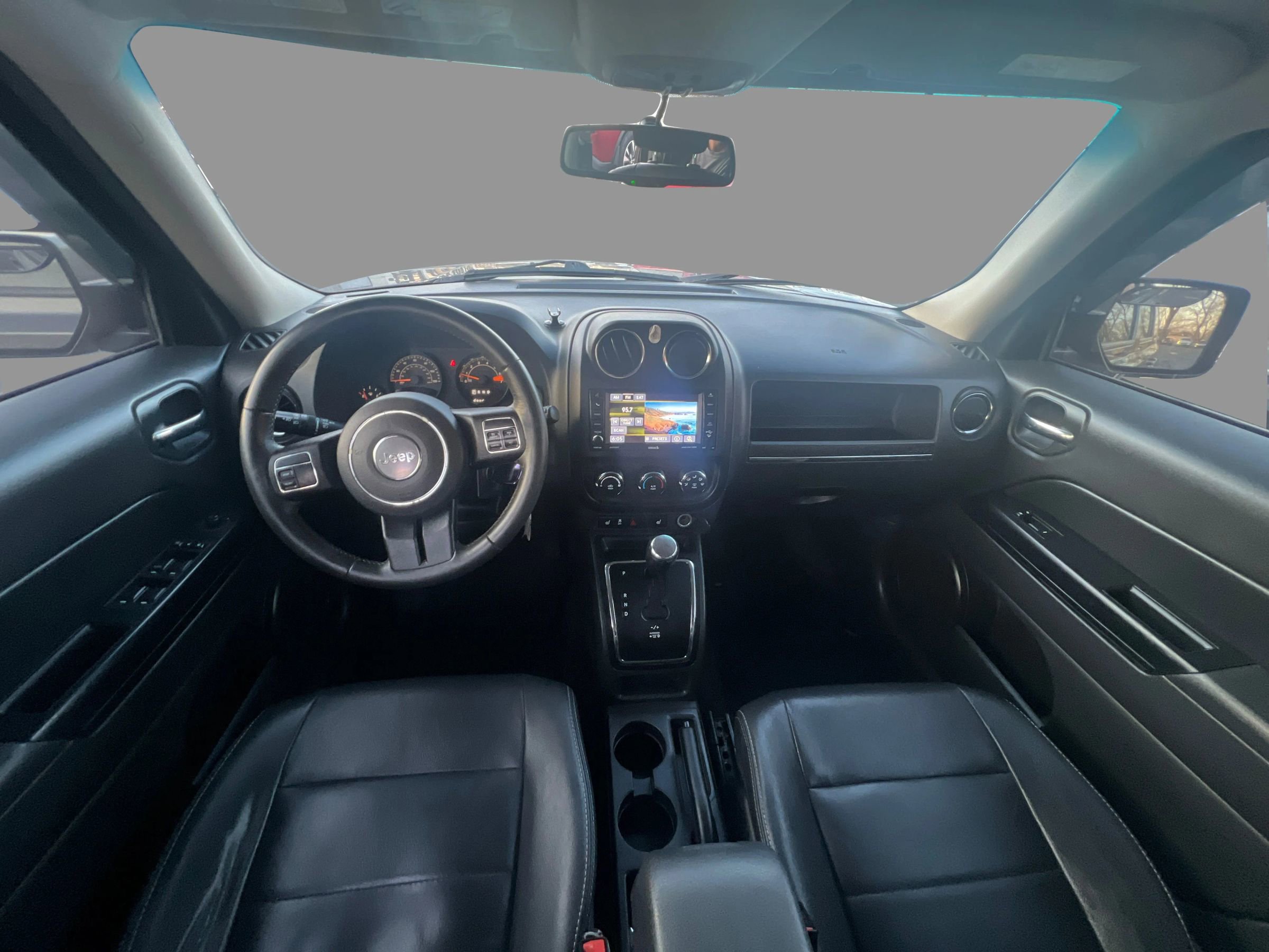 Used 2015 Jeep Patriot High Altitude image 22