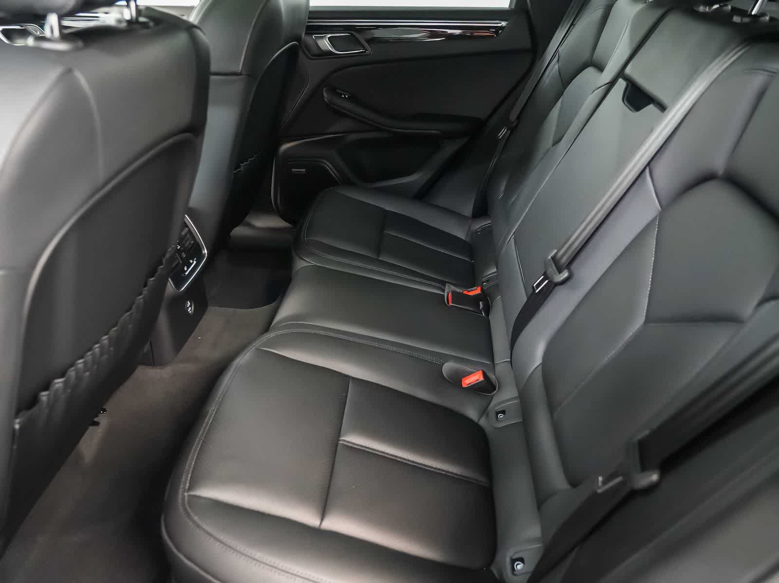 New 2026 Porsche Macan S AWD/4WD image 18