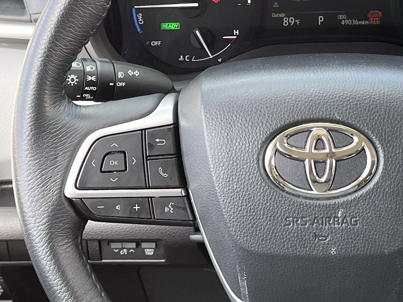 Used 2025 Toyota Sienna XLE FWD image 12