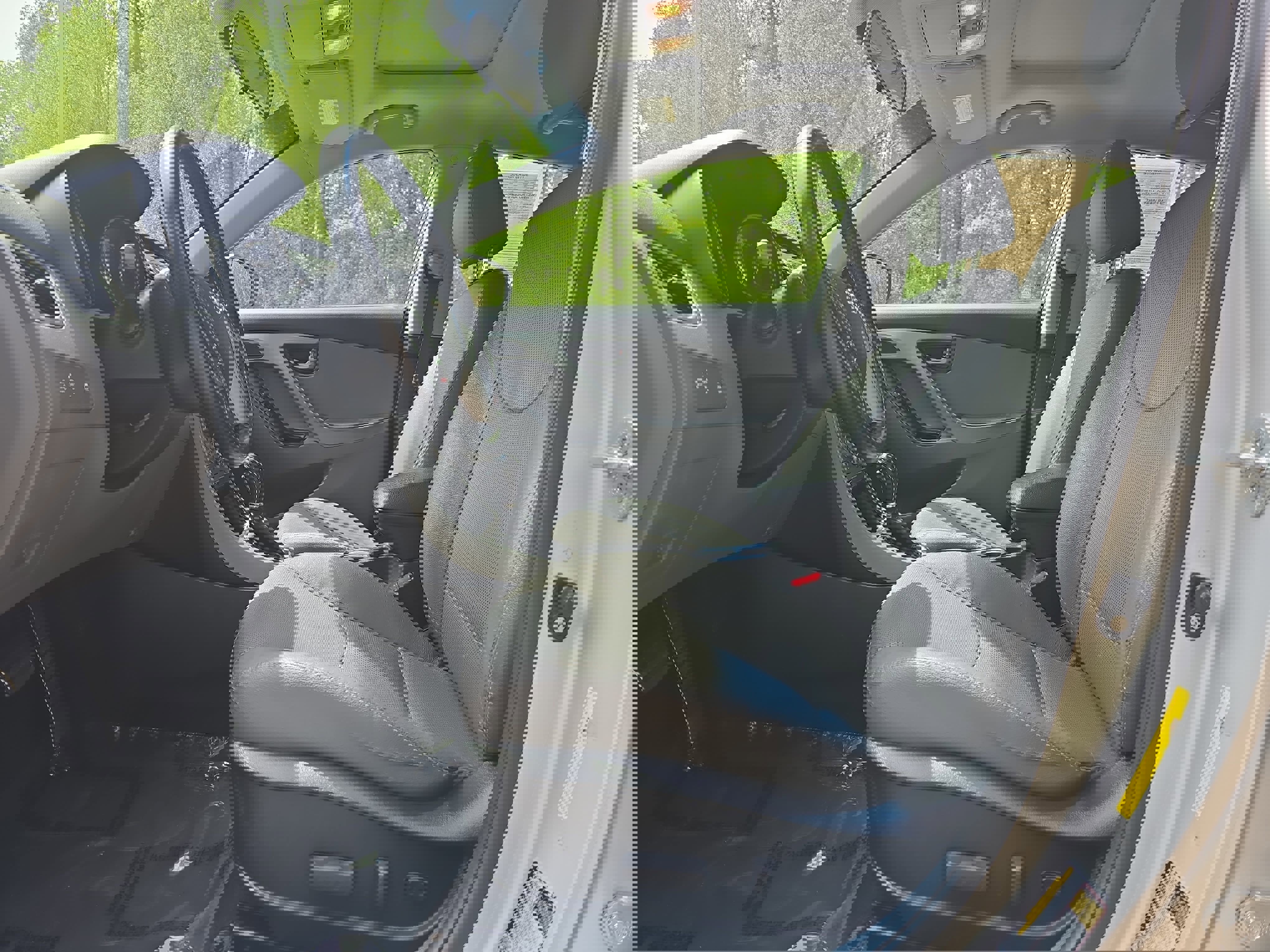 Used 2015 Hyundai Elantra Sport FWD image 14