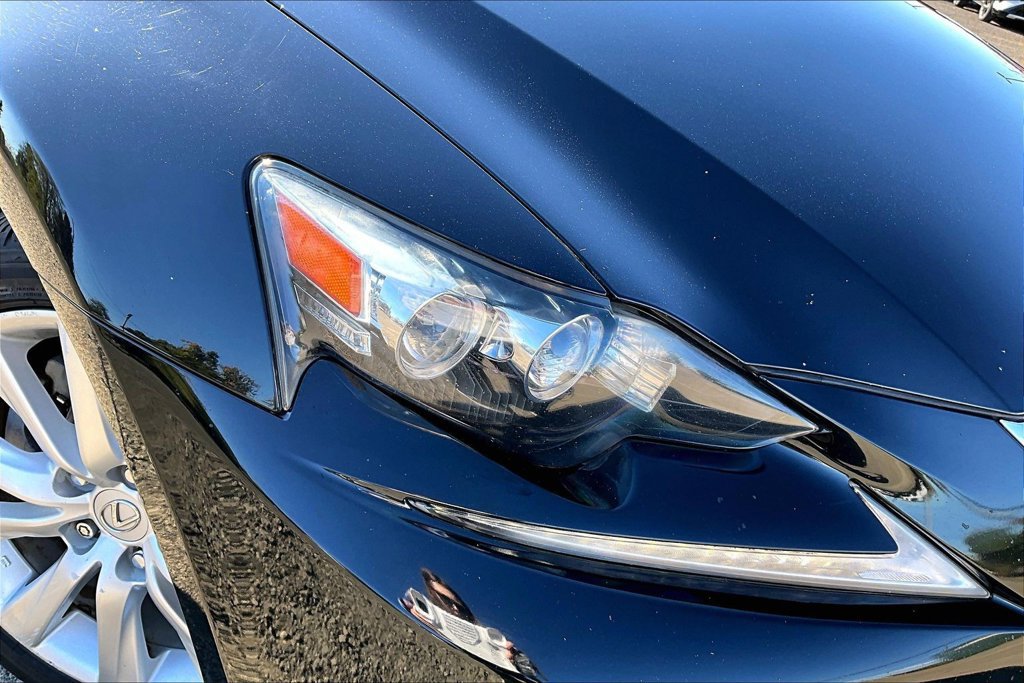 Used 2014 Lexus IS 250 w/ Premium Package RWD image 27