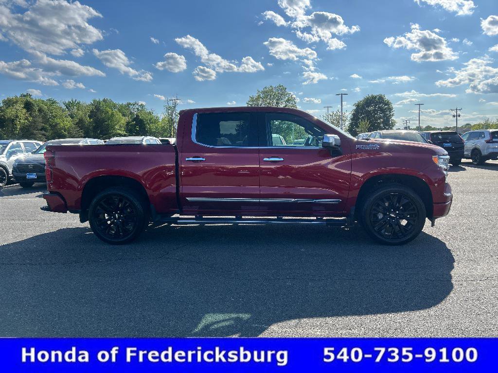 Used 2024 Chevrolet Silverado 1500 High Country w/ Technology Package AWD/4WD image 7