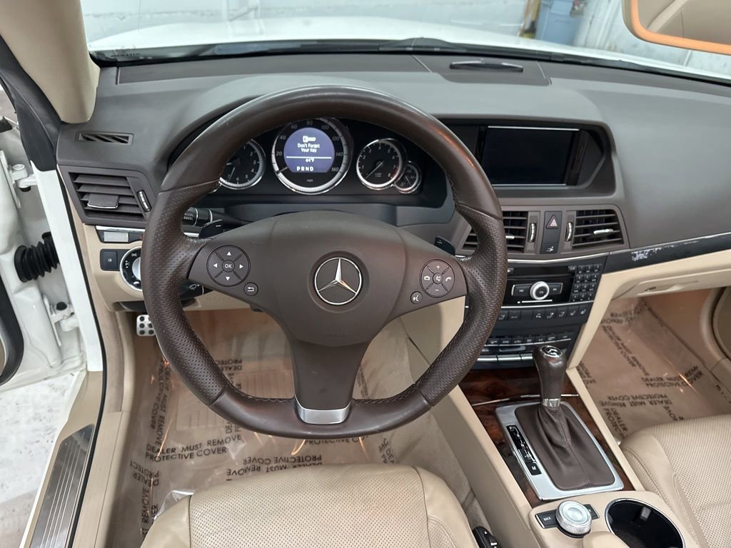 Used 2011 Mercedes-Benz E 550 Cabriolet image 12