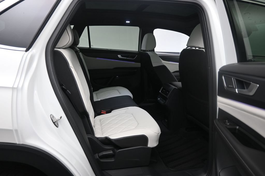 New 2026 Volkswagen Atlas Cross Sport SEL Premium R-Line AWD/4WD image 30