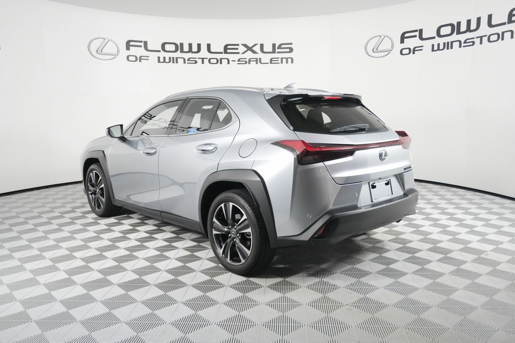 Certified 2025 Lexus UX 300h FWD image 5