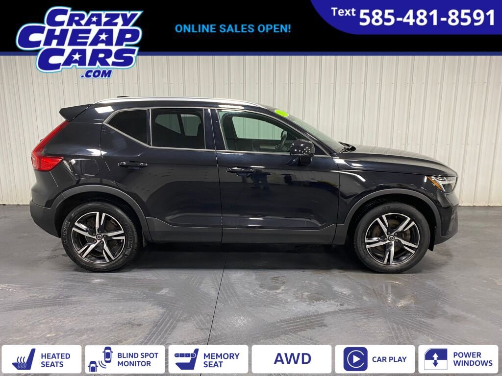 Used 2023 Volvo XC40 B5 Core video 1