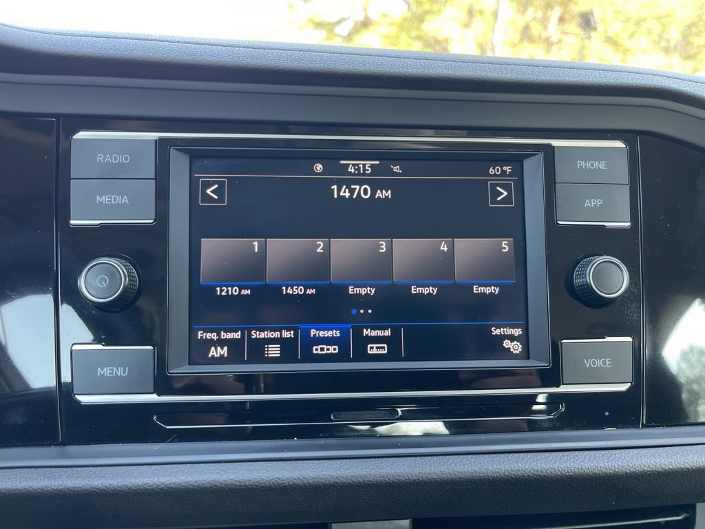 Used 2024 Volkswagen Jetta S image 10