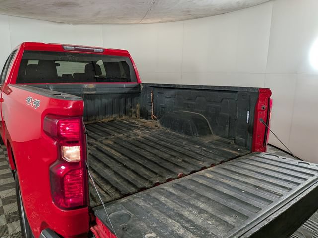 Used 2021 Chevrolet Silverado 1500 LT AWD/4WD image 9