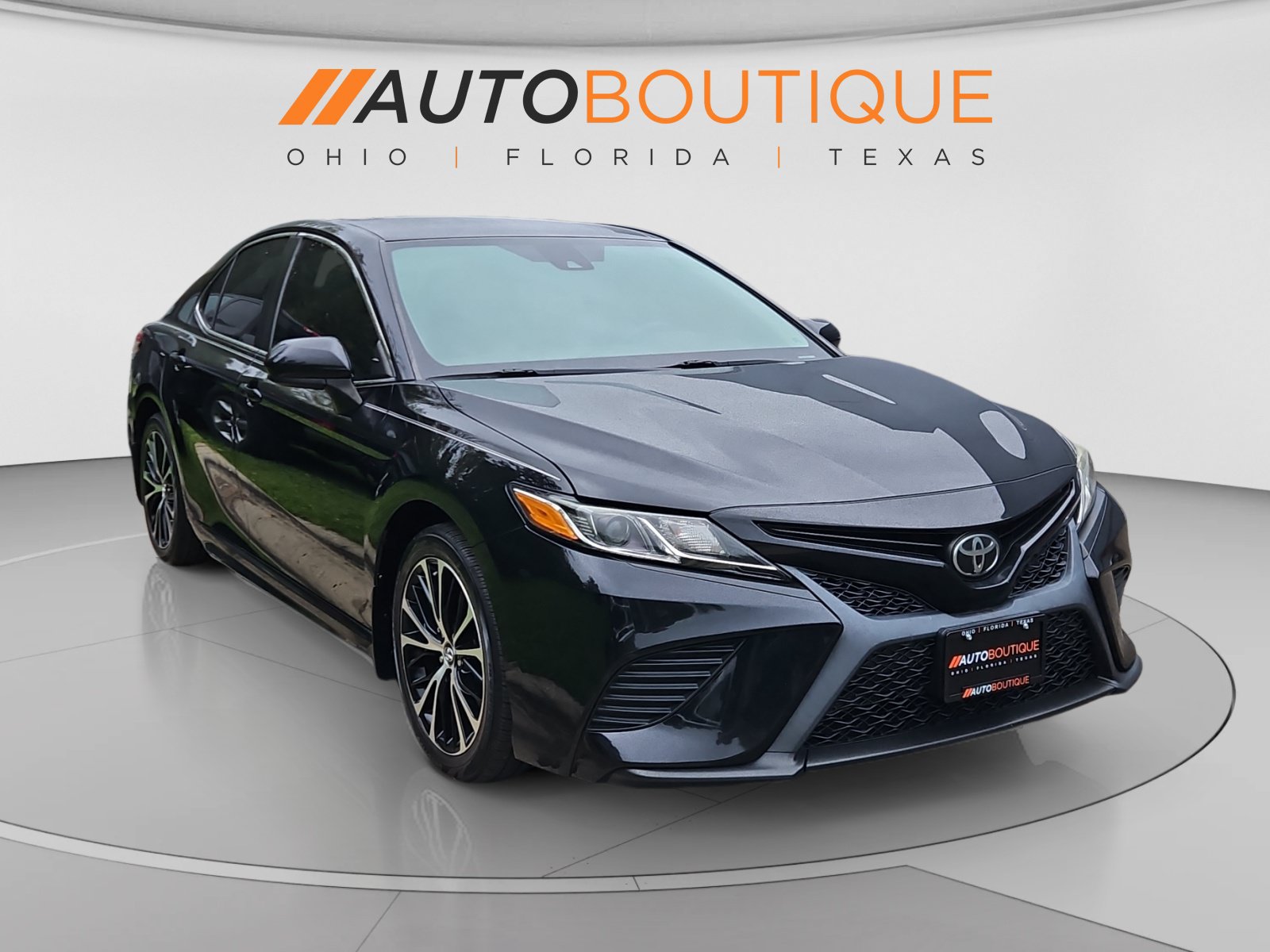 Used 2020 Toyota Camry SE FWD image 7