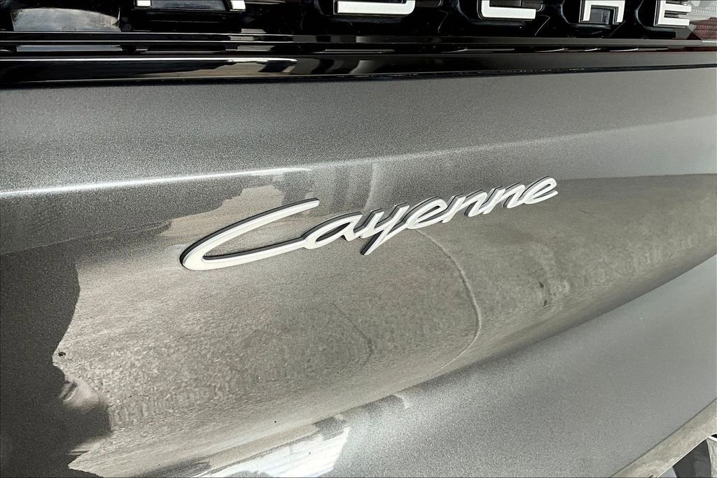 Used 2024 Porsche Cayenne image 42