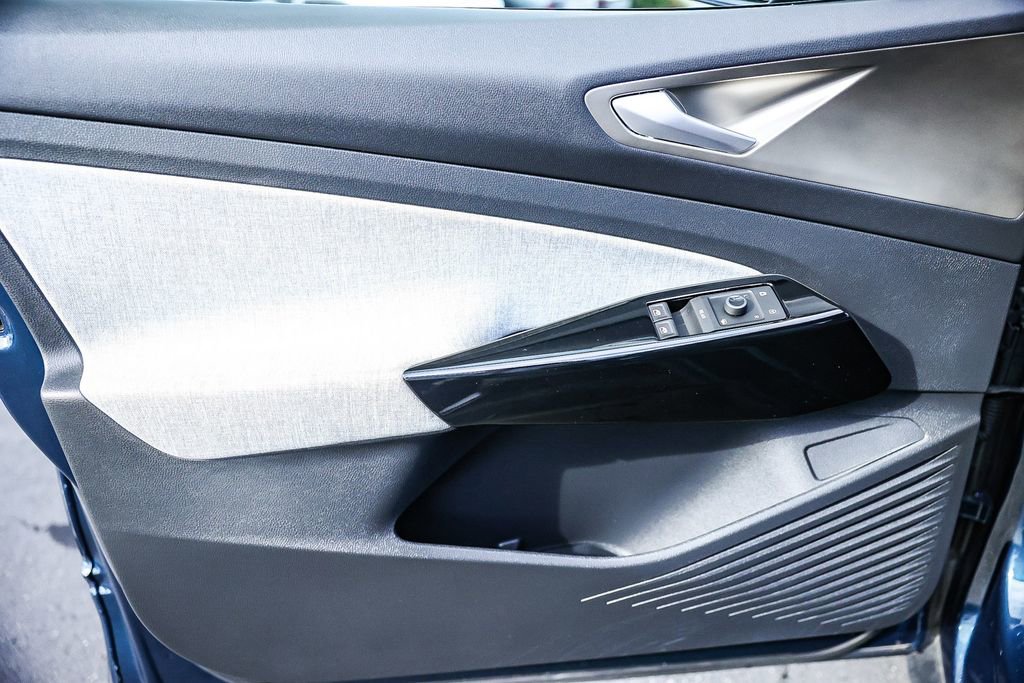 Certified 2023 Volkswagen ID.4 2WD image 27