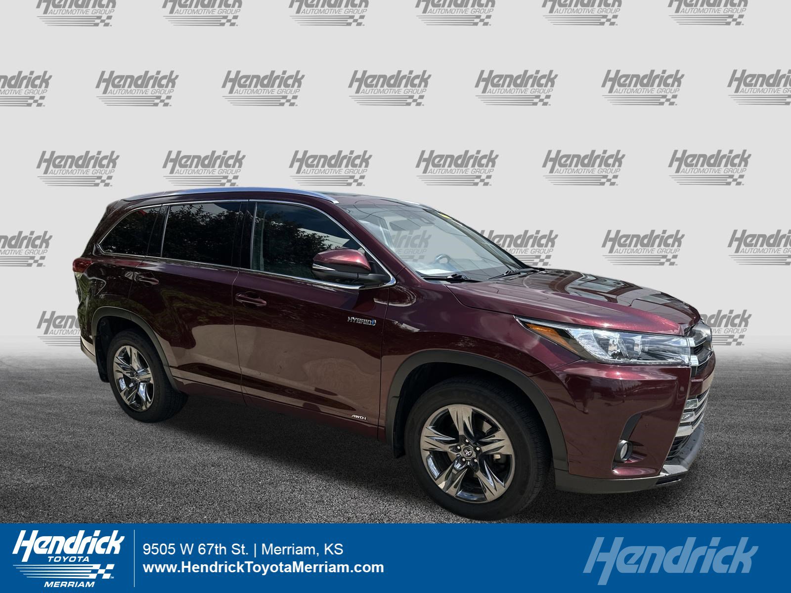 Used 2017 Toyota Highlander Limited Platinum AWD/4WD image 1