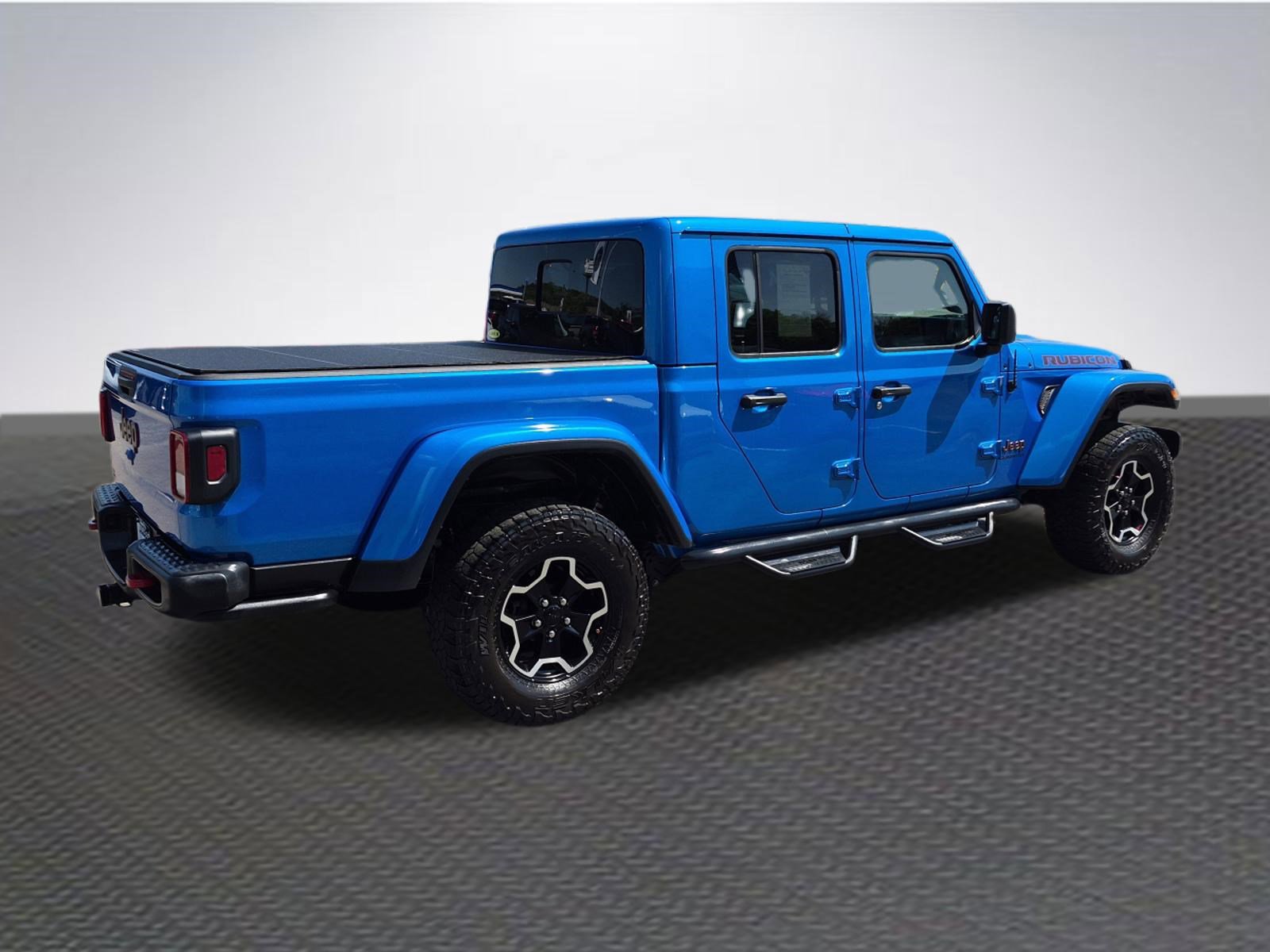 Used 2022 Jeep Gladiator Rubicon w/ Cold Weather Group AWD/4WD image 4