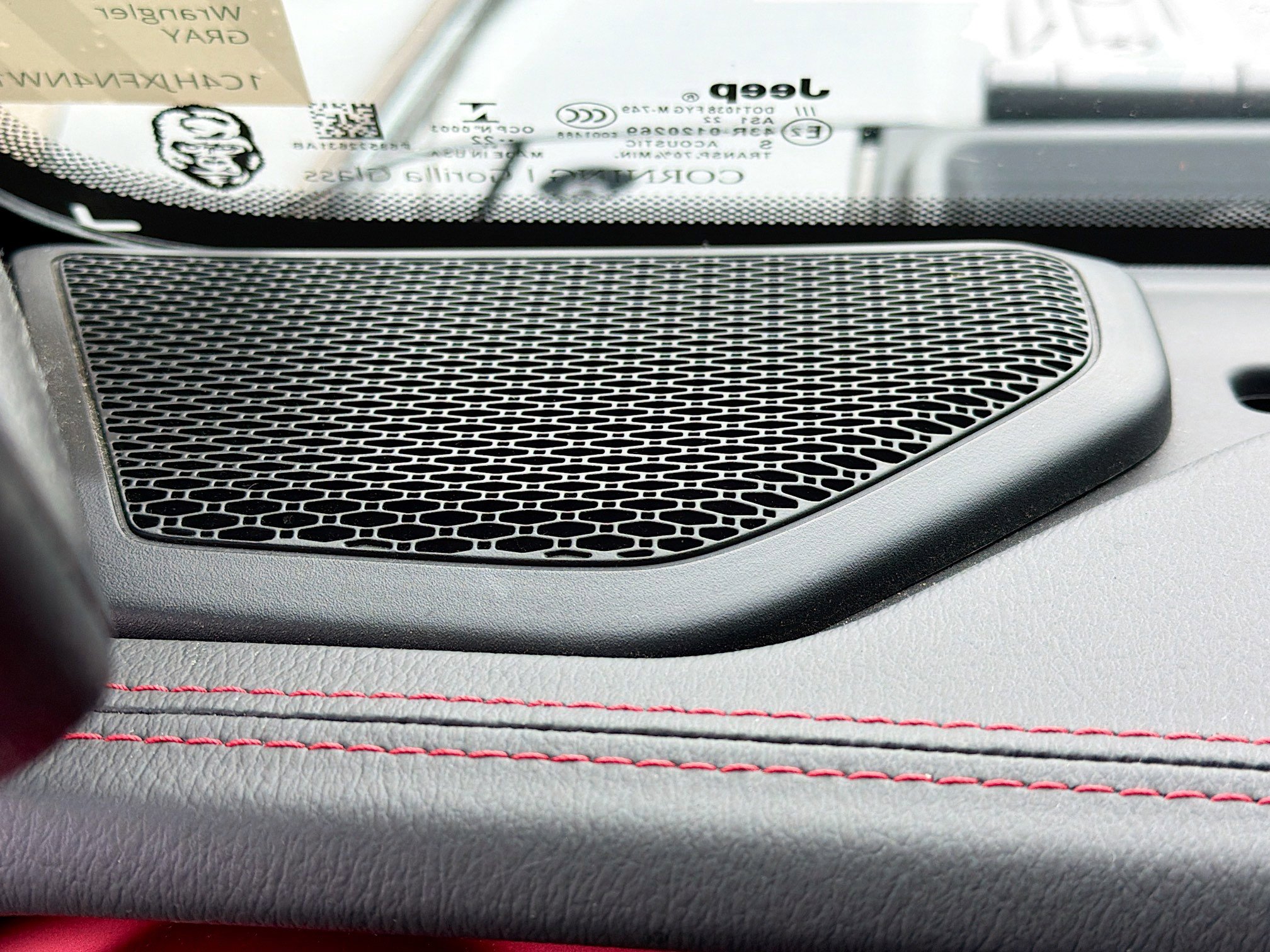 Used 2022 Jeep Wrangler Unlimited Rubicon w/ Cold Weather Group image 23