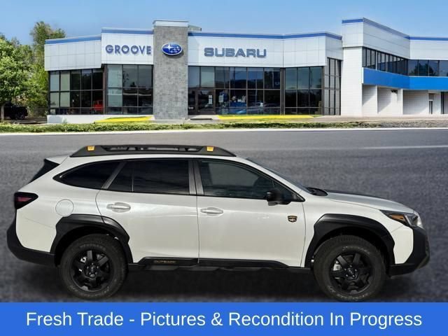 Used 2025 Subaru Outback Wilderness AWD/4WD image 7