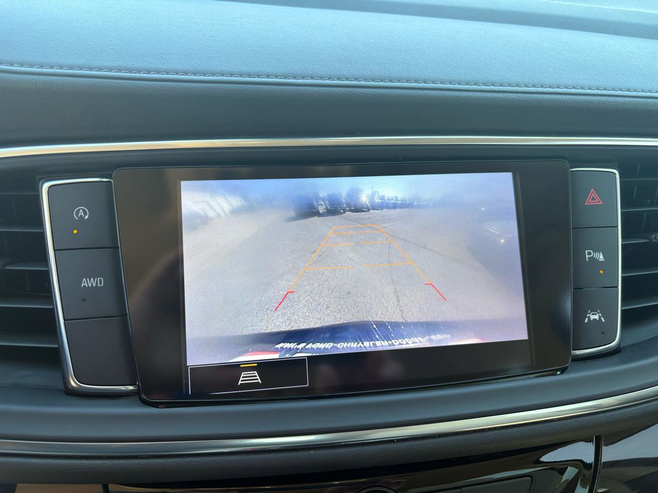 Used 2023 Buick Enclave Essence image 22