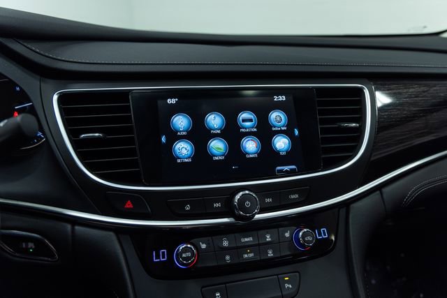 Used 2018 Buick LaCrosse Essence FWD image 16