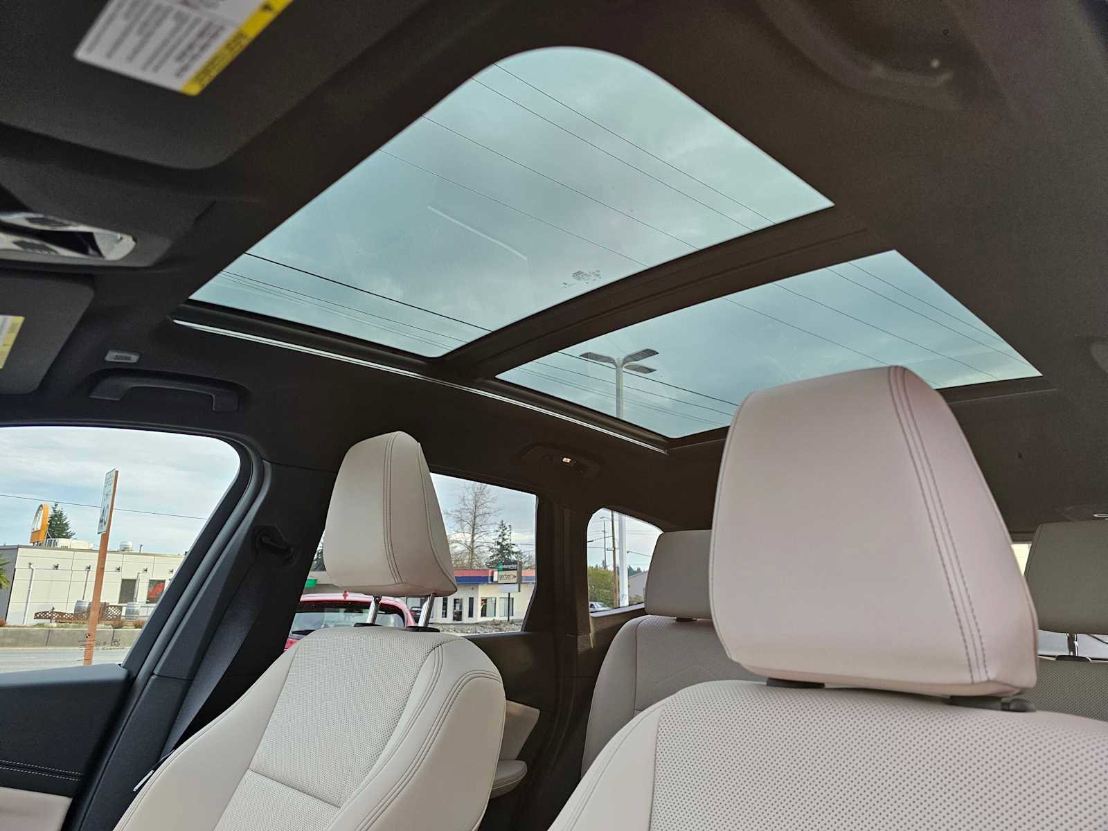 Used 2025 BMW X1 xDrive28i w/ Convenience Package image 22