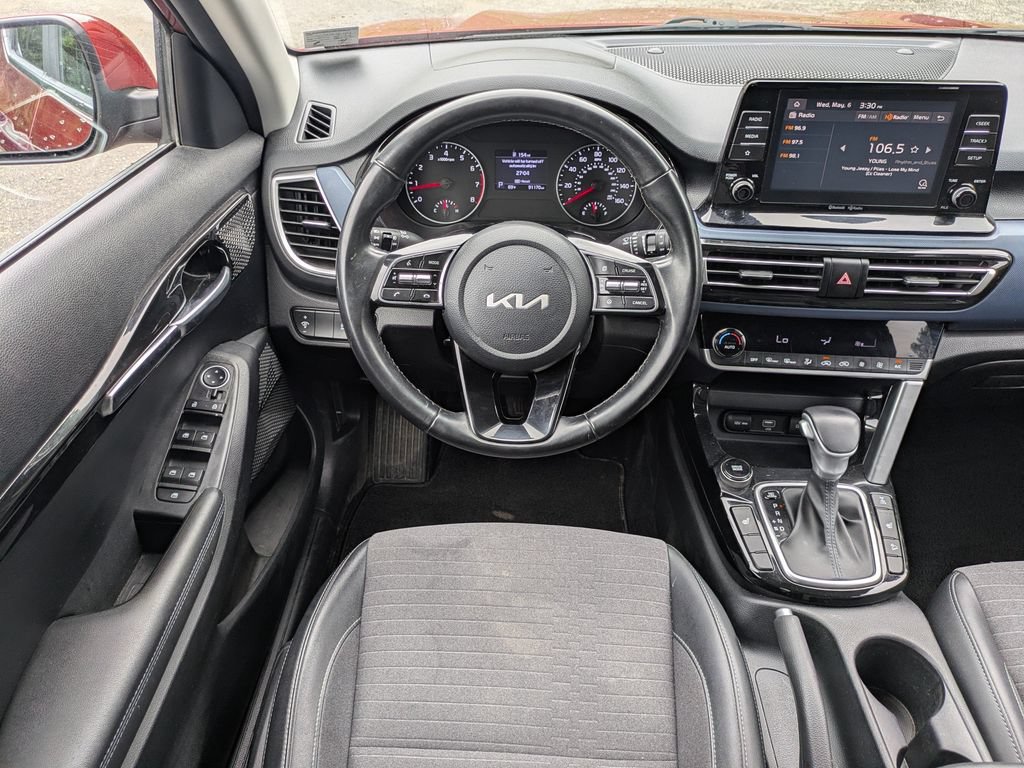 Used 2023 Kia Seltos S AWD/4WD image 16