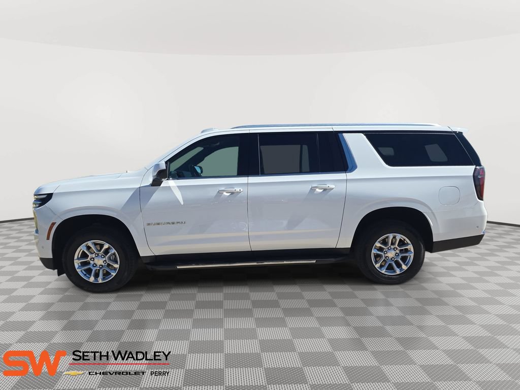 Used 2025 Chevrolet Suburban LT AWD/4WD image 4