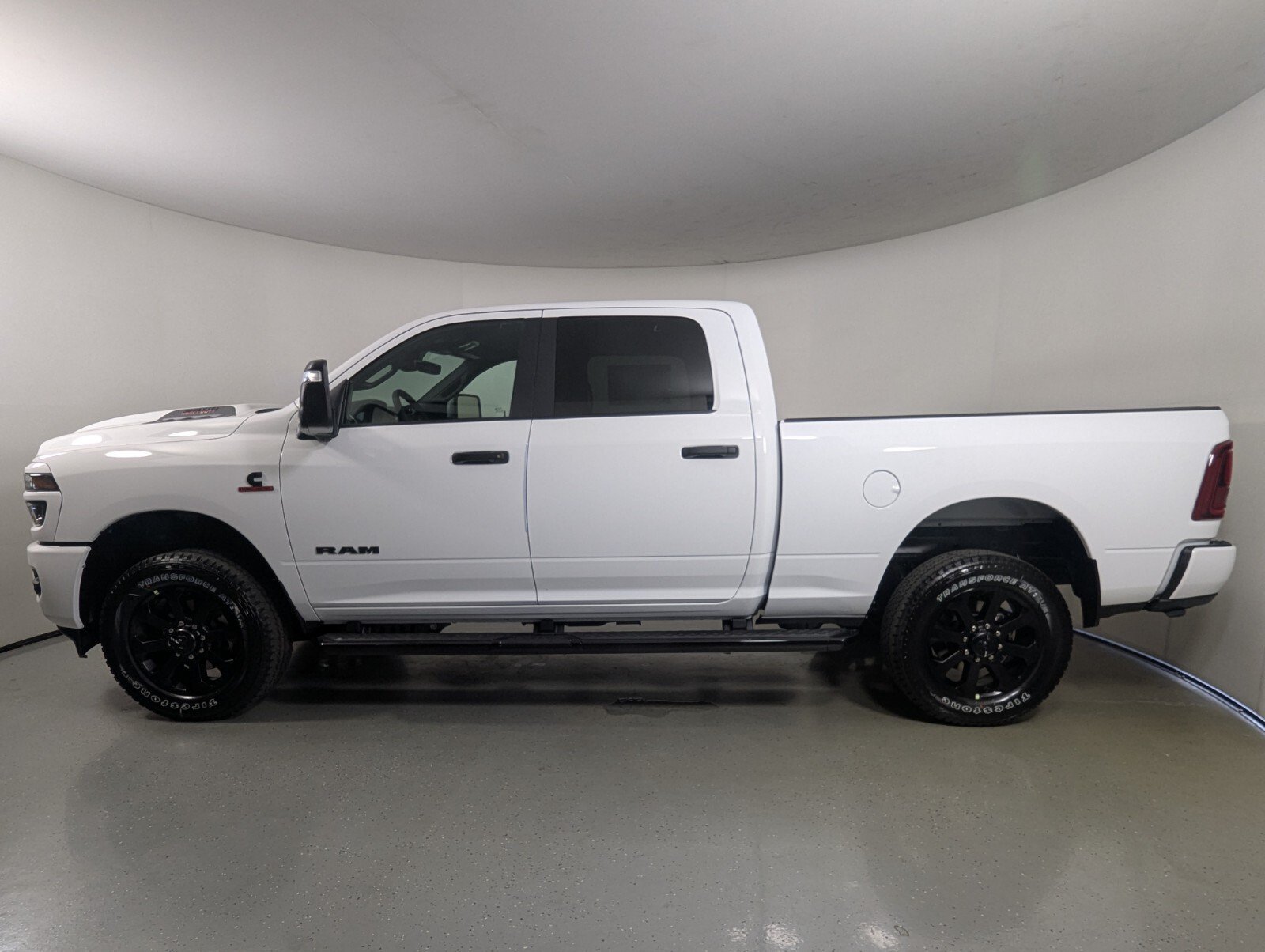 New 2026 RAM 2500 Big Horn AWD/4WD image 4