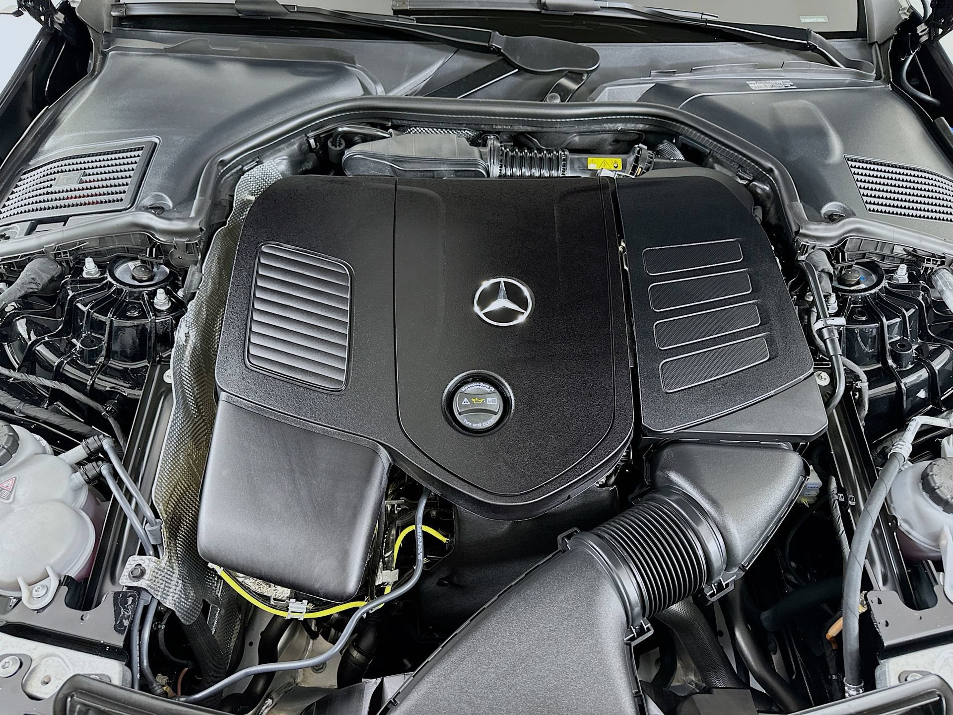 New 2026 Mercedes-Benz CLE 300 4MATIC Coupe image 32