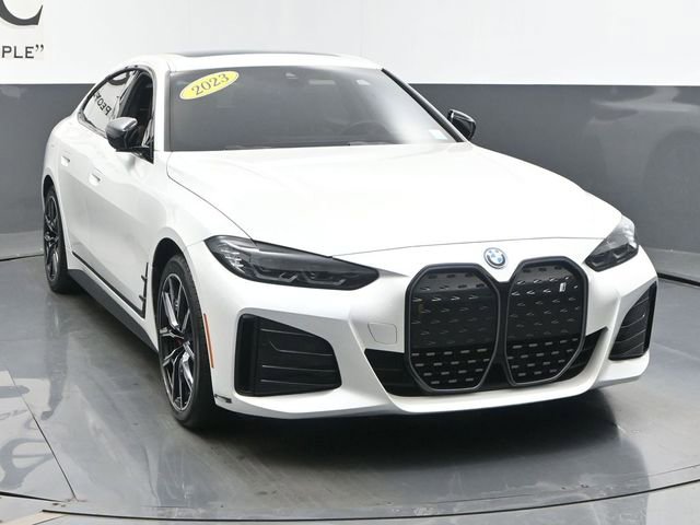 Used 2023 BMW i4 eDrive40 w/ M Sport Package image 27