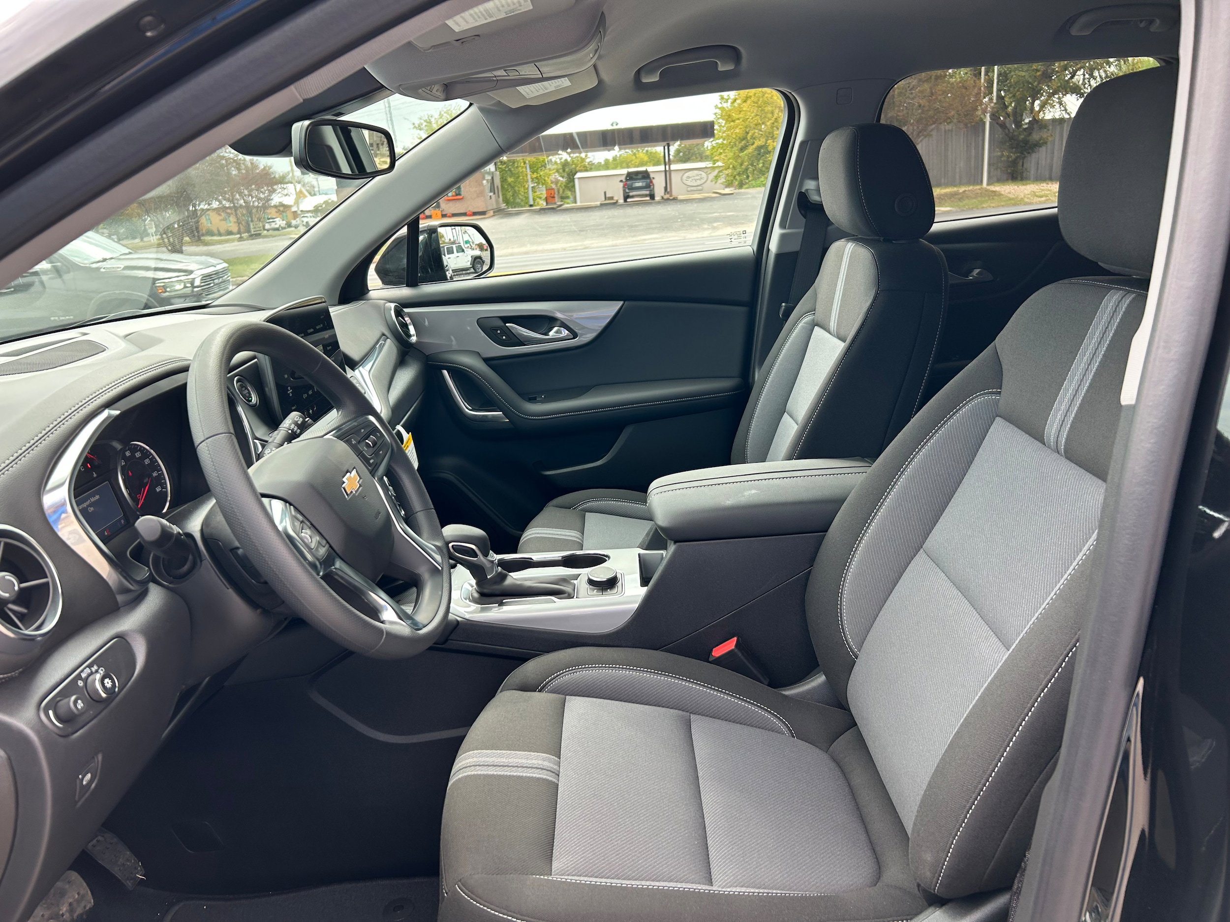 New 2026 Chevrolet Blazer LT w/ Convenience Package image 14