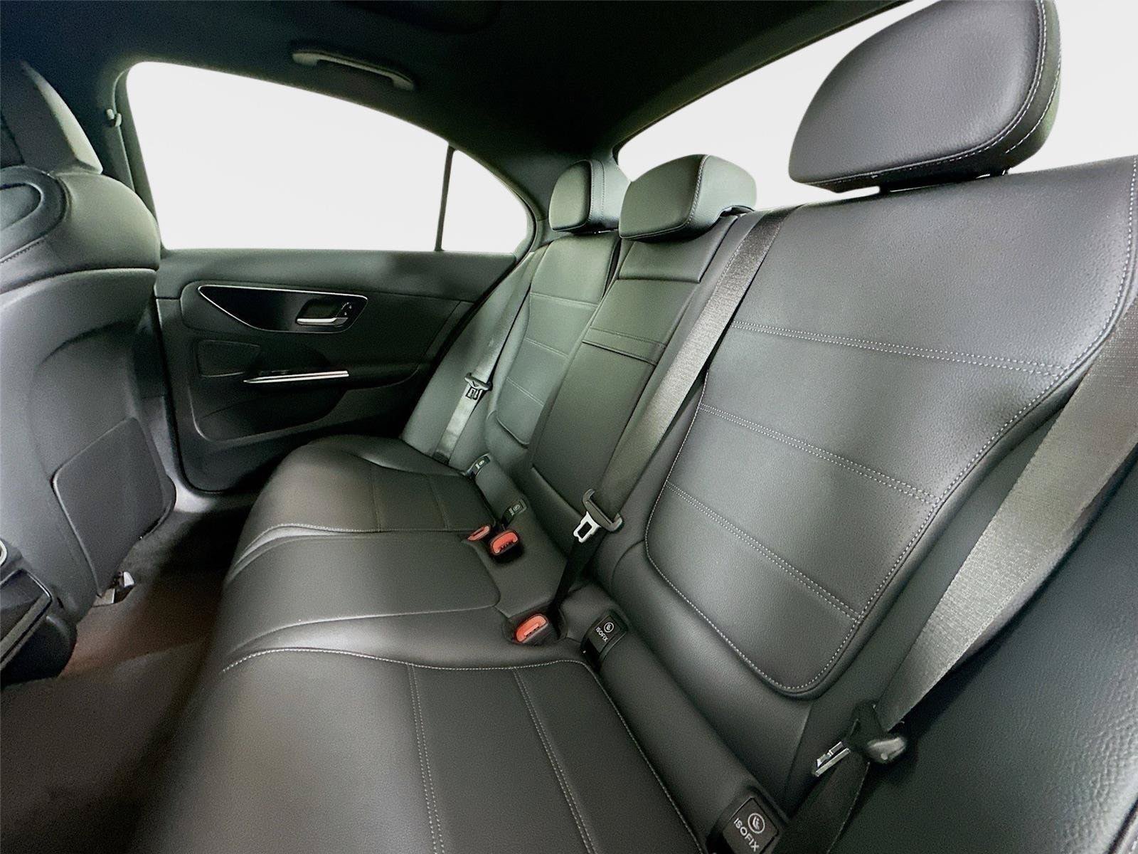 Certified 2026 Mercedes-Benz C 300 4MATIC Sedan image 31