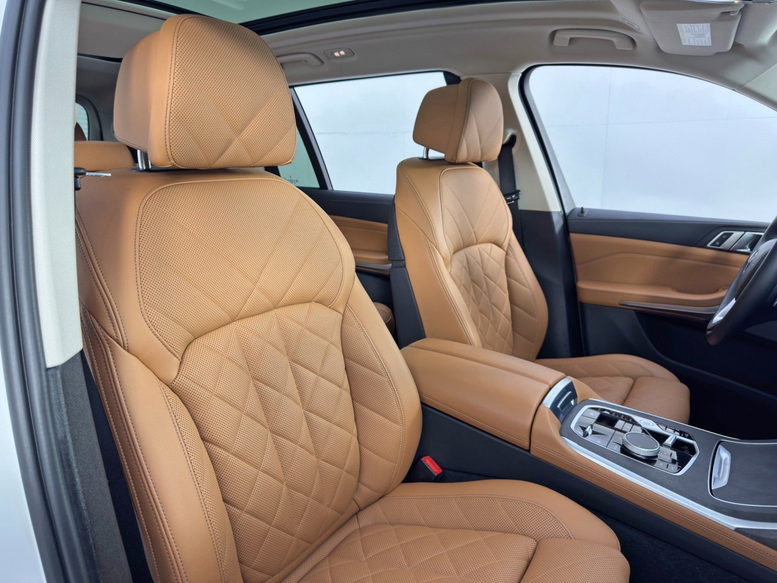 Used 2023 BMW X7 xDrive40i w/ Premium Package image 40