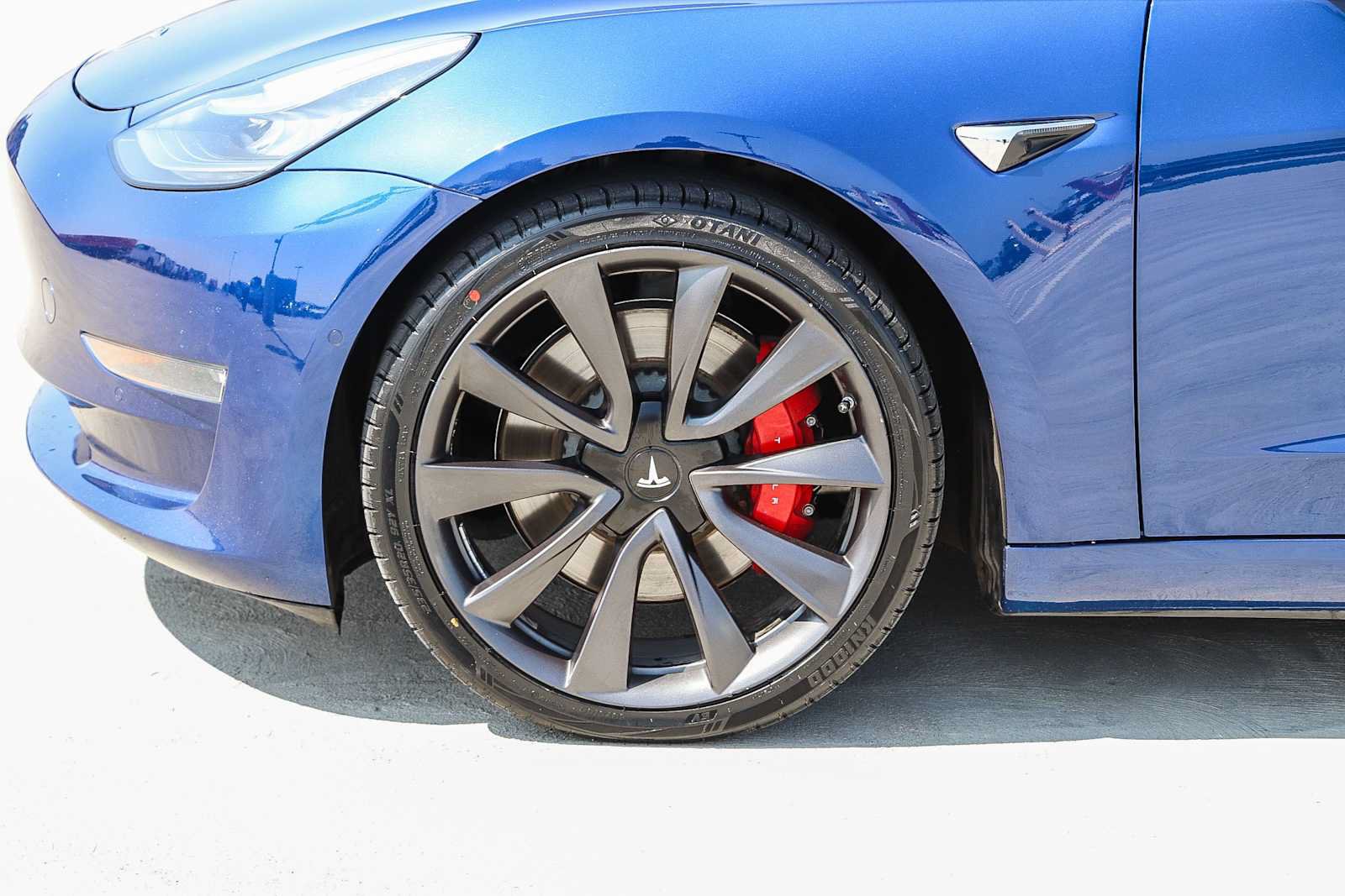 Used 2020 Tesla Model 3 Performance AWD/4WD image 11