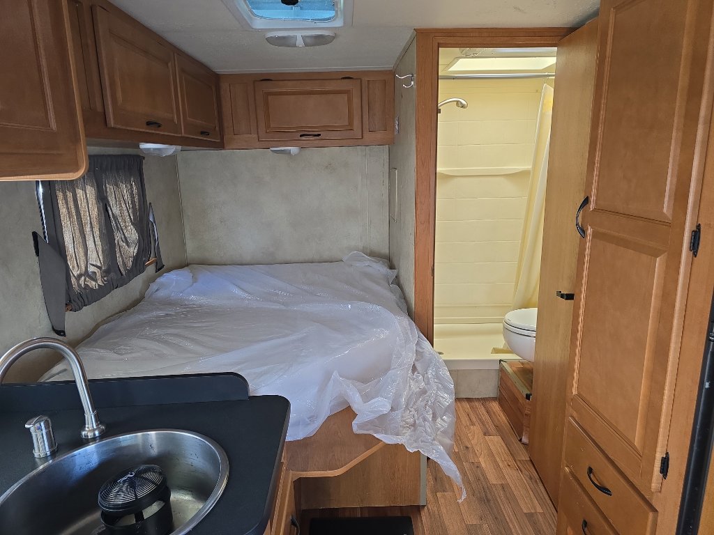 Used 2011 Ford E-350 and Econoline 350 Super Duty w/ Payload Pkg image 24