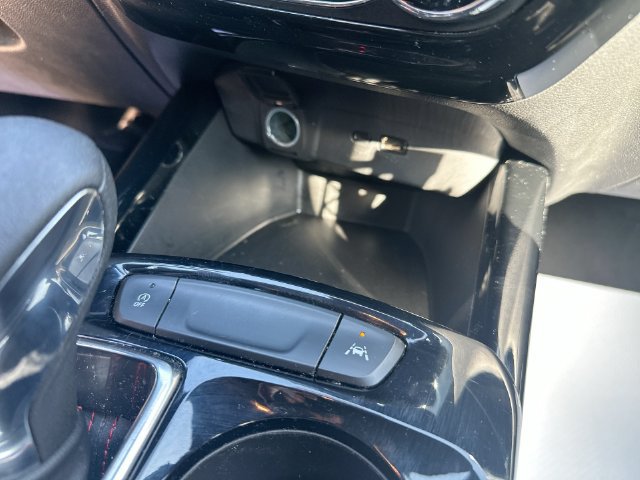Used 2024 Chevrolet Trax RS w/ Driver Confidence Package FWD image 48