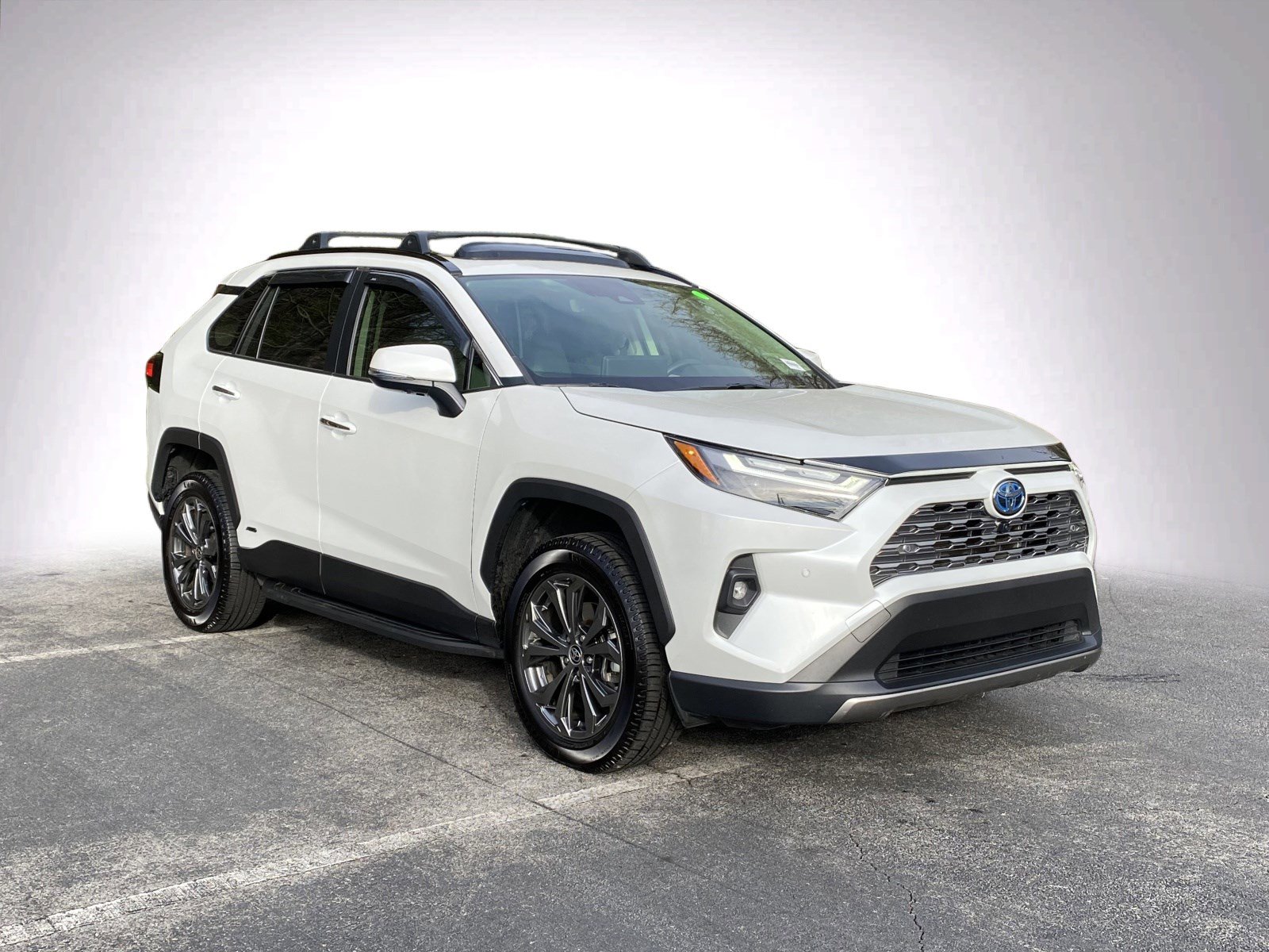 Used 2024 Toyota RAV4 Limited w/ Advanced Technology Package video 2