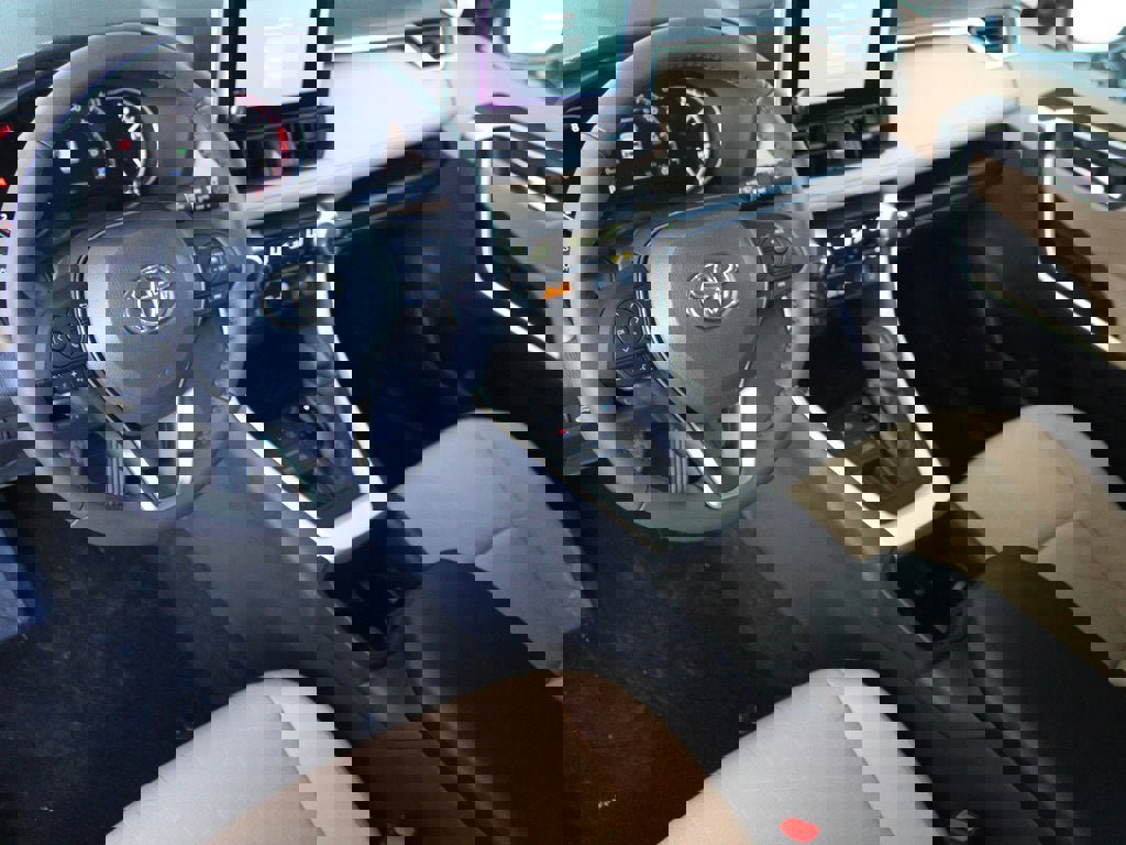 New 2025 Toyota RAV4 XLE image 13