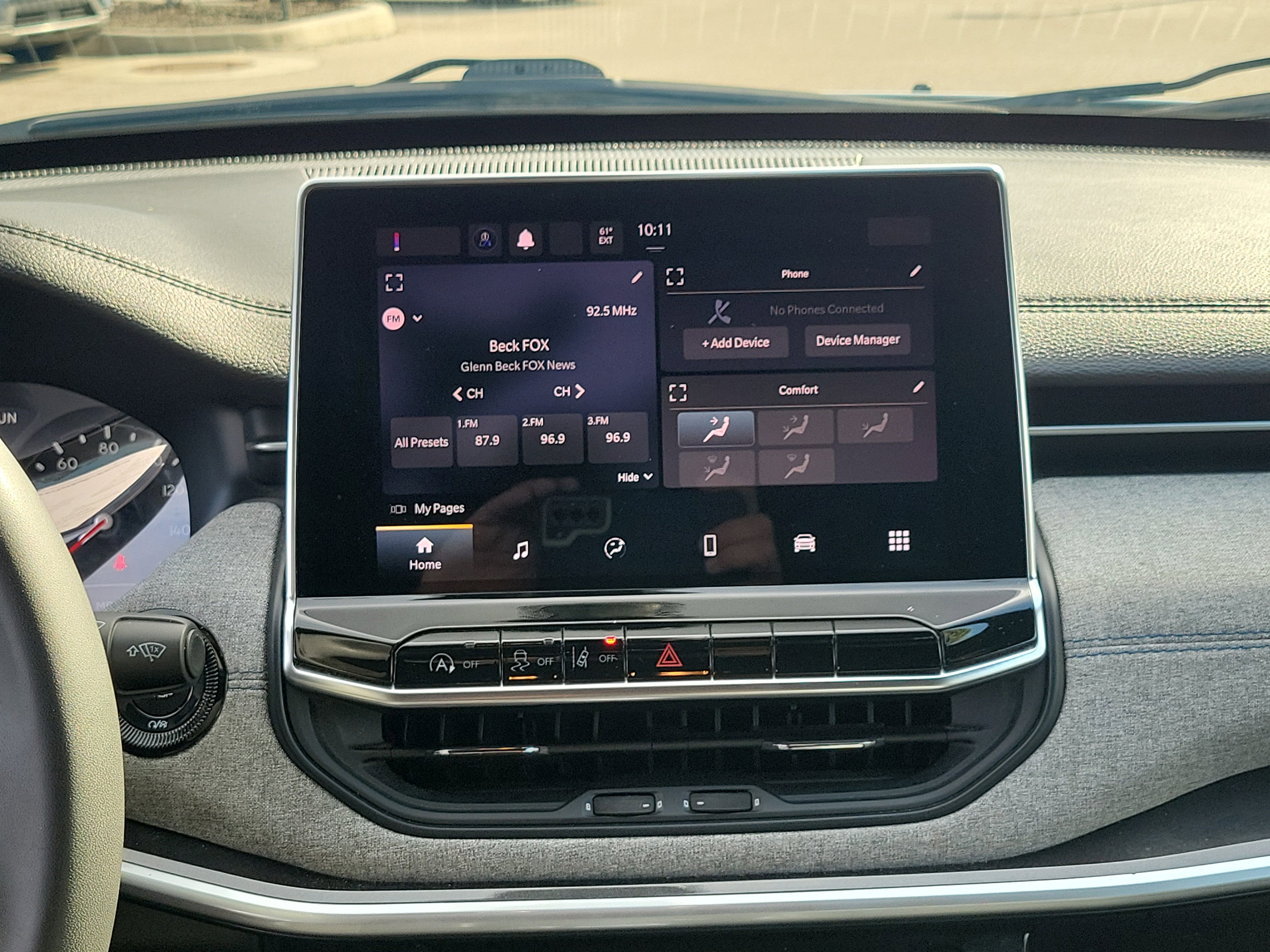 Used 2024 Jeep Compass Latitude image 19