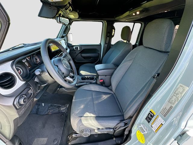 Used 2024 Jeep Wrangler Sport S image 19
