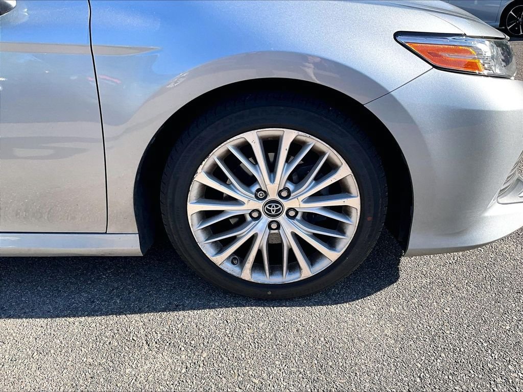 Certified 2018 Toyota Camry XLE FWD image 7