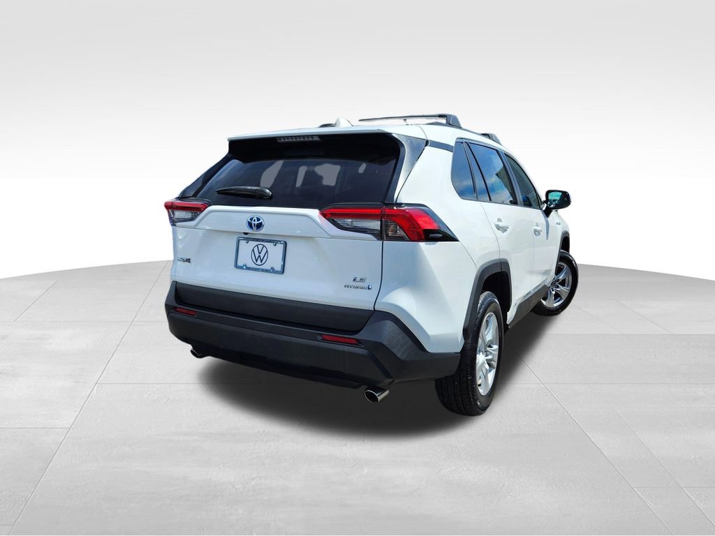 Used 2020 Toyota RAV4 LE w/ All Weather Liner Package AWD/4WD image 6