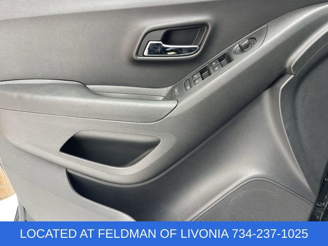 Used 2020 Chevrolet Trax LT image 20