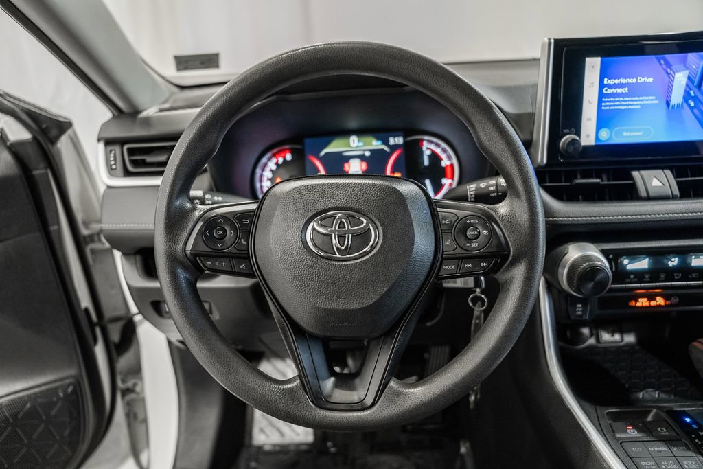 Used 2024 Toyota RAV4 LE image 28