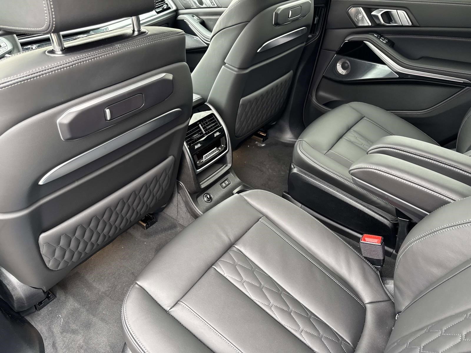 New 2026 BMW ALPINA XB7 image 20