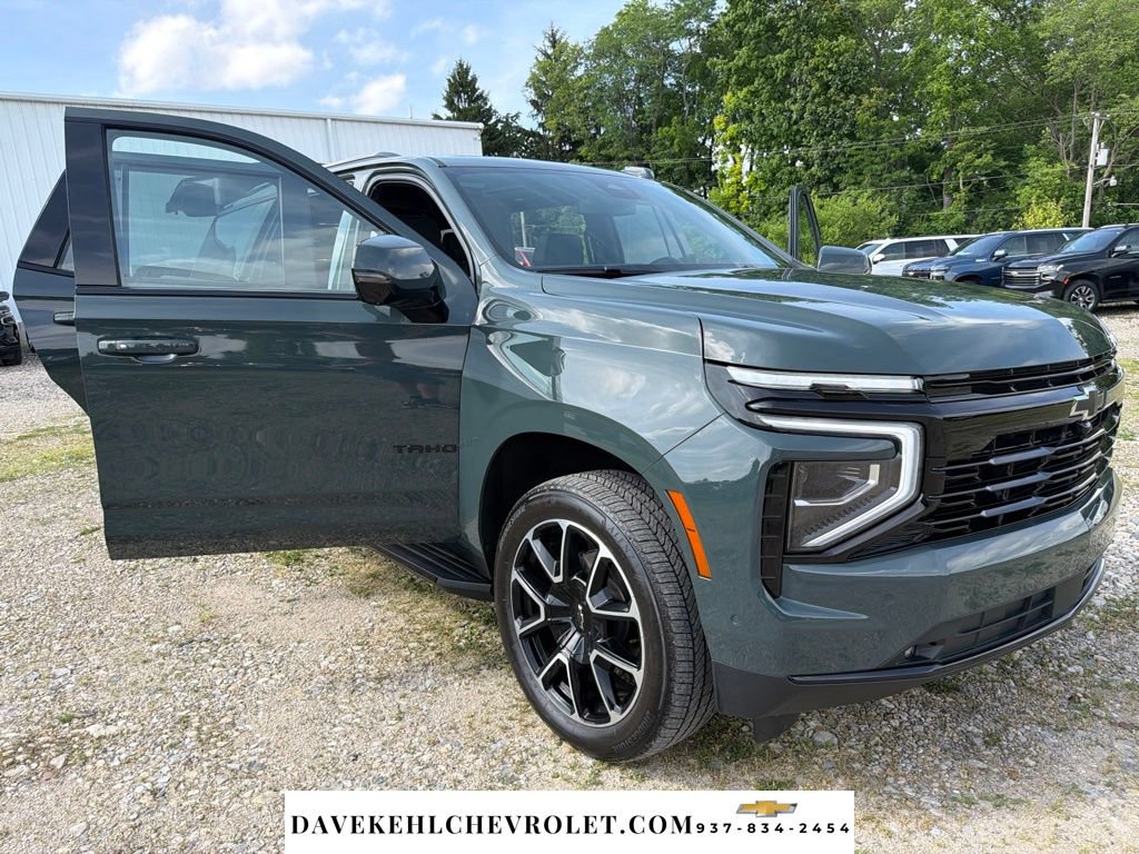 Used 2025 Chevrolet Tahoe RST w/ Comfort Package AWD/4WD image 32
