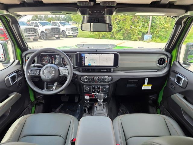 New 2026 Jeep Gladiator Mojave w/ Steel Bumper Group AWD/4WD image 20